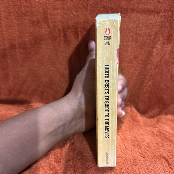 Judith Crist’s Tv Guide to the movies ( copyright 1974 ) - Picture 3 of 8